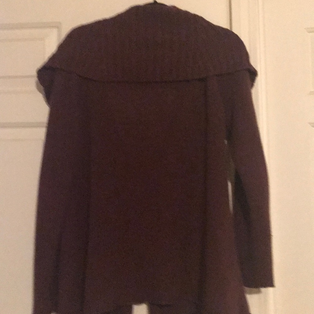 Sweater - Picture 4 of 4